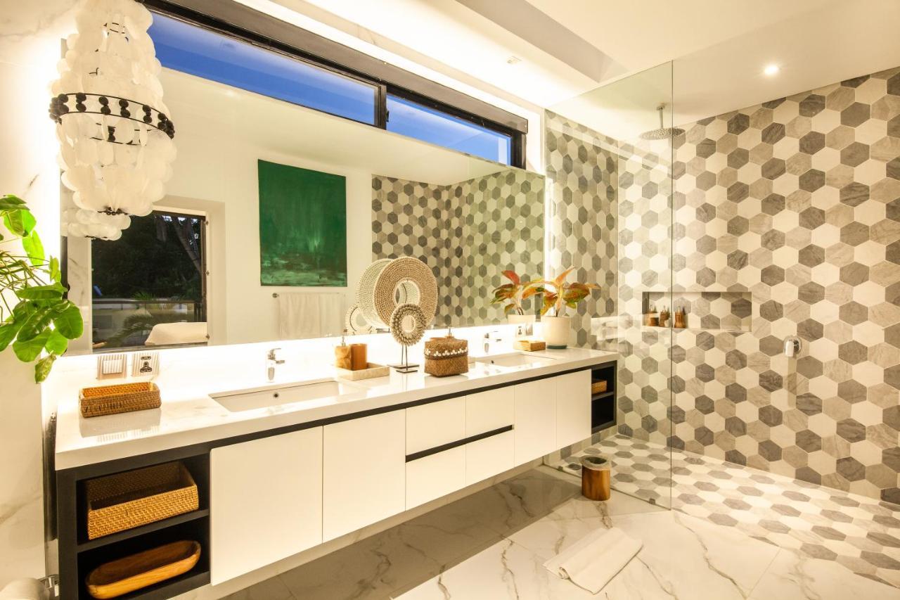 Luxury Villa Devina I Seminyak I Yoga & Gym Kültér fotó