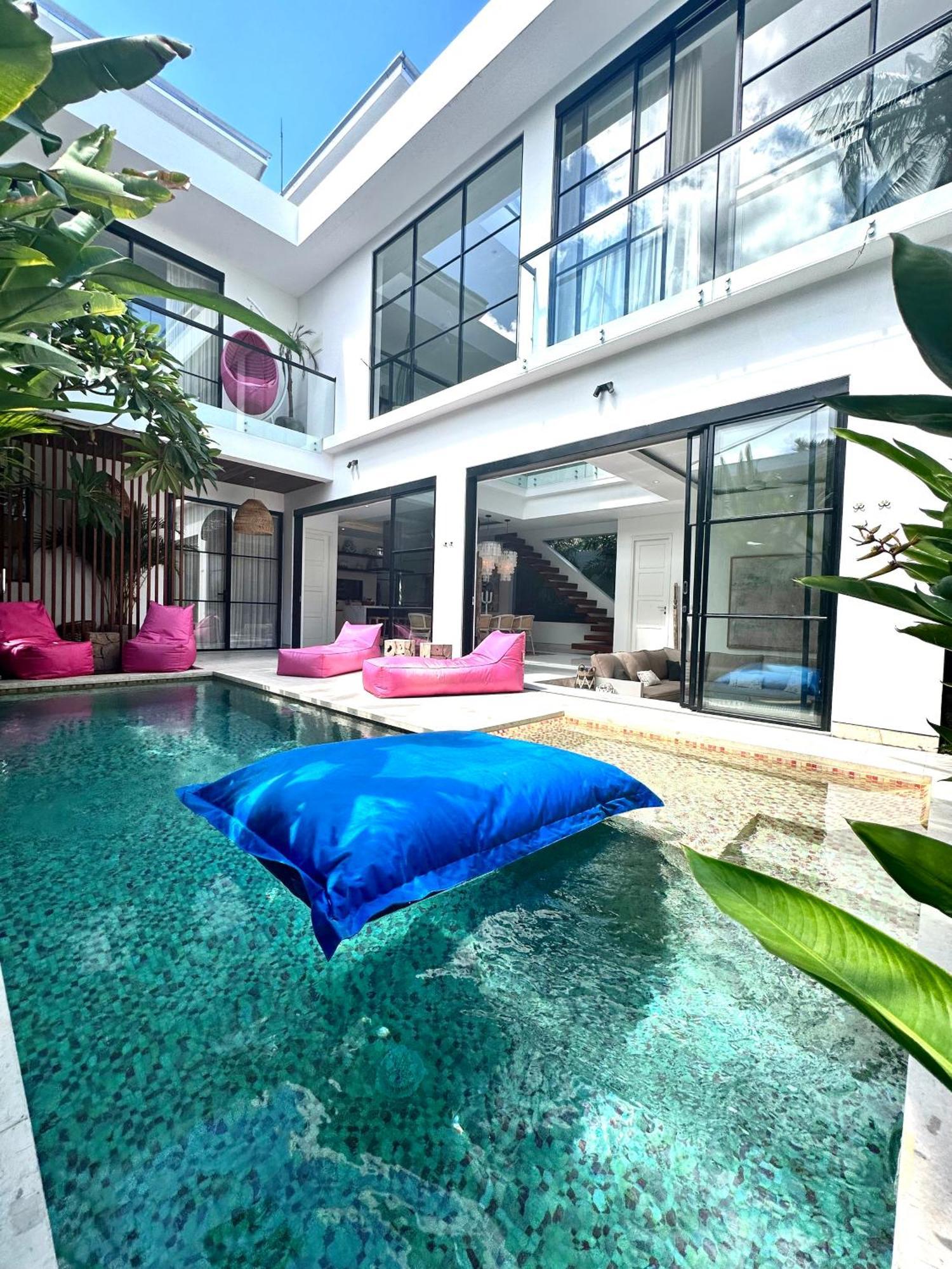 Luxury Villa Devina I Seminyak I Yoga & Gym Kültér fotó
